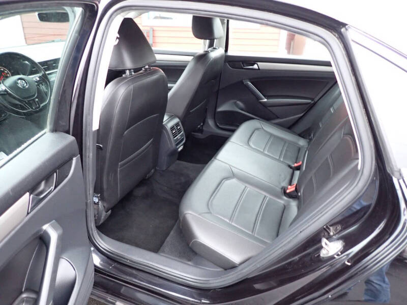 2020 Volkswagen Passat SE