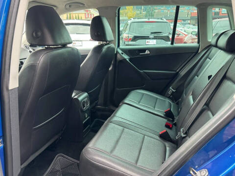 2010 Volkswagen Tiguan Wolfsburg Edition 4Motion