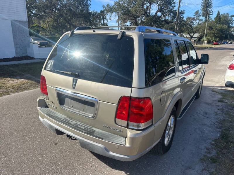 2004 Lincoln Aviator