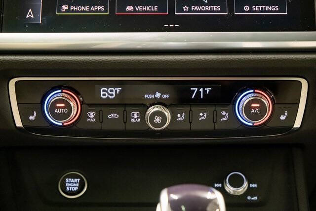 2024 Audi Q3 quattro S line Prem Plus 45 TFSI