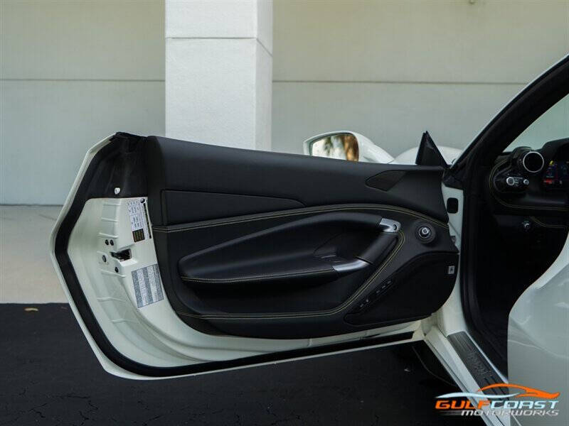 2022 Ferrari F8 Spider