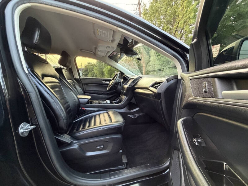 2020 Ford Edge SEL