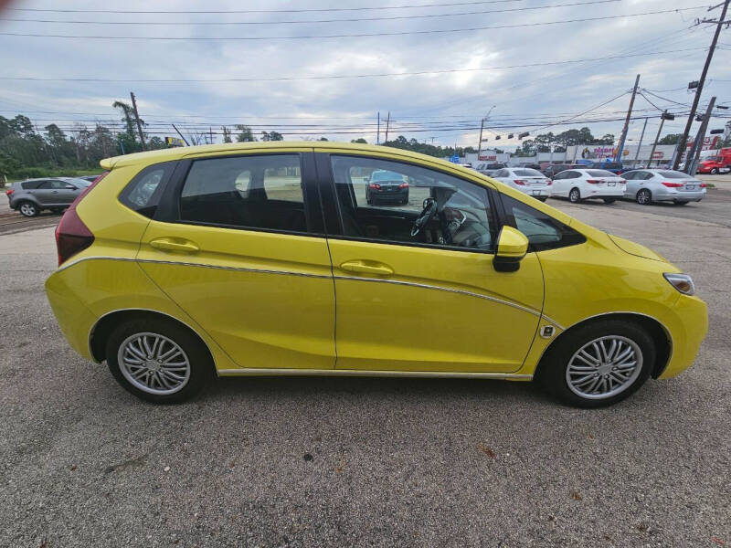 2017 Honda Fit LX photo 4