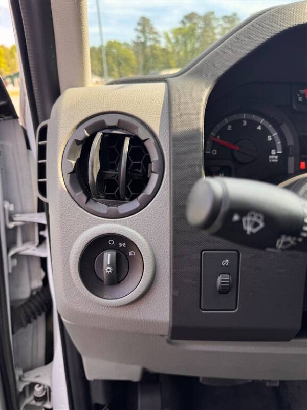 2019 Ford E-Series
