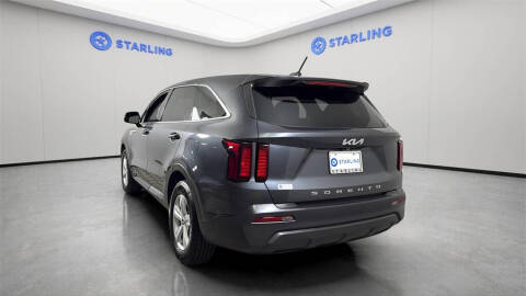 2022 Kia Sorento LX