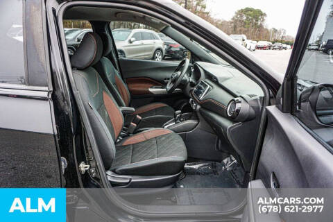 2020 Nissan Kicks SR