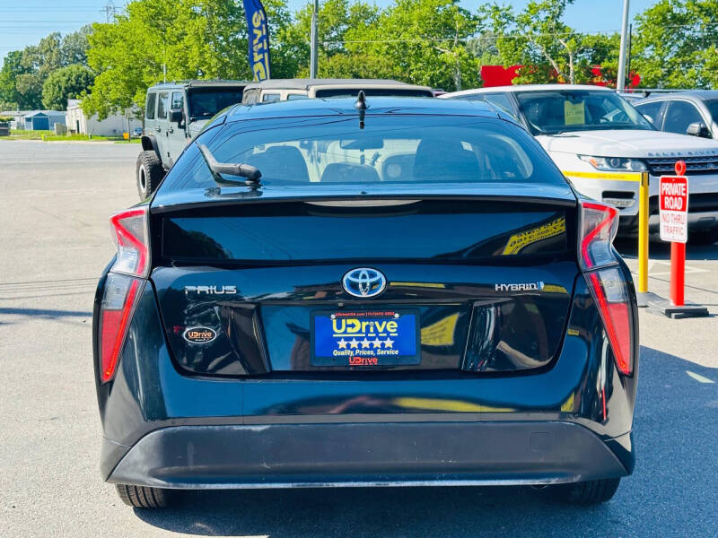 2016 Toyota Prius Two