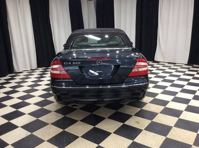 2004 Mercedes-Benz CLK CLK 320
