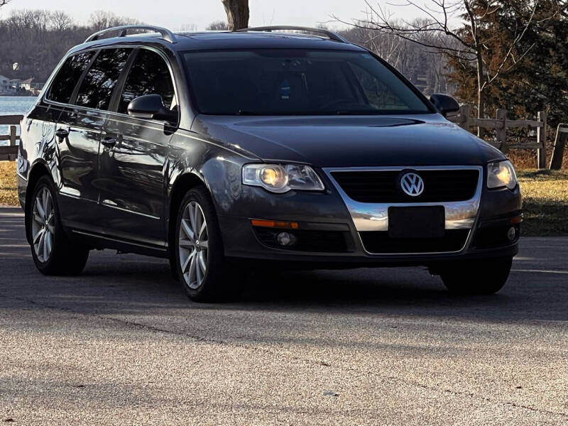 2010 Volkswagen Passat for sale at House of Carz in Round Lake Heights IL