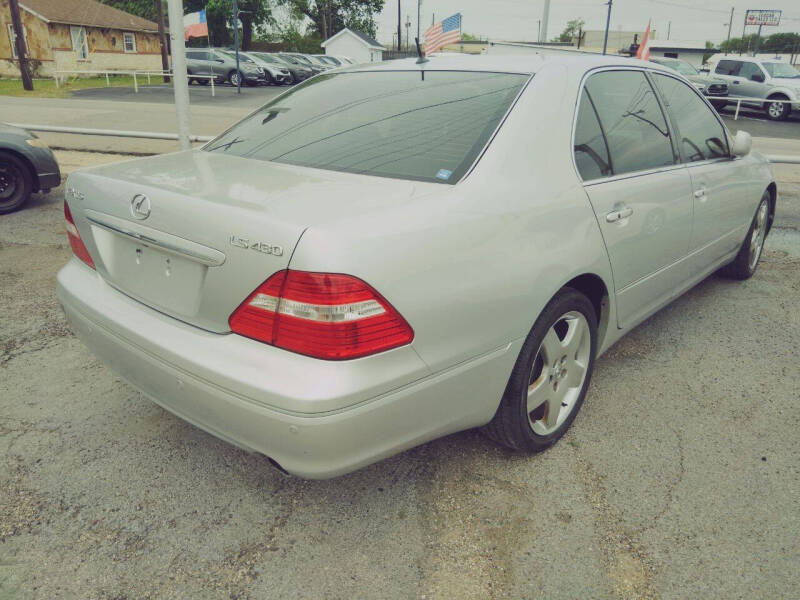 2005 Lexus LS 430