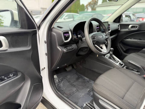 2020 Hyundai Venue SEL