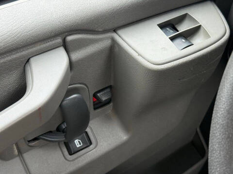 2019 Chevrolet Express 2500