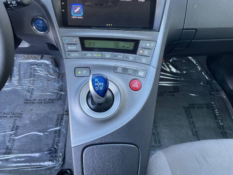 2012 Toyota Prius Two