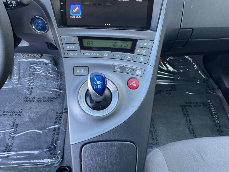 2012 Toyota Prius Two