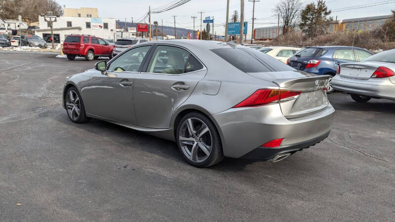 2018 Lexus IS 300