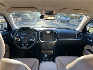 2017 Chrysler 300 Limited