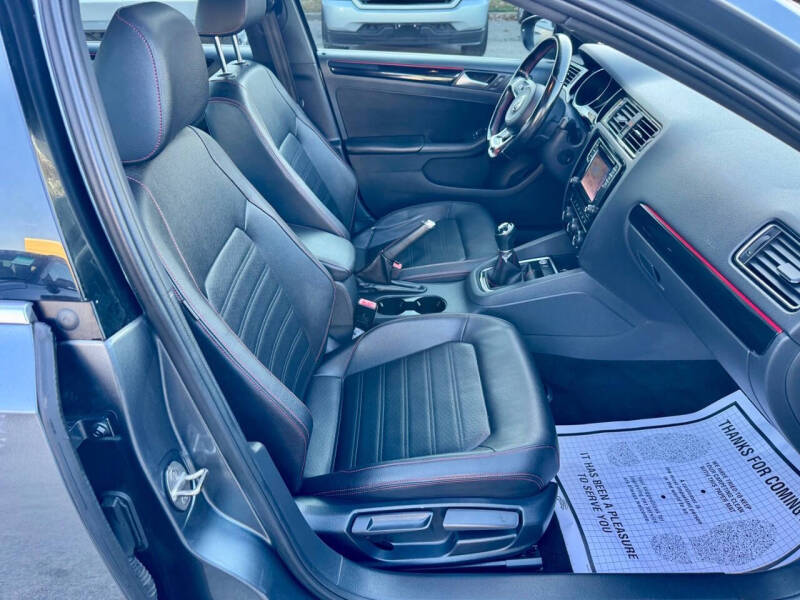 2017 Volkswagen Jetta 2.0T GLI