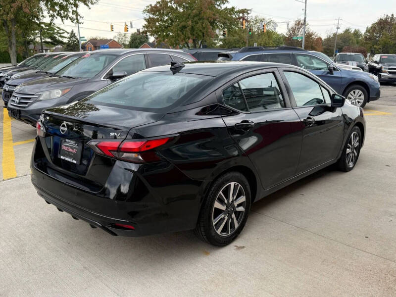 2023 Nissan Versa SV