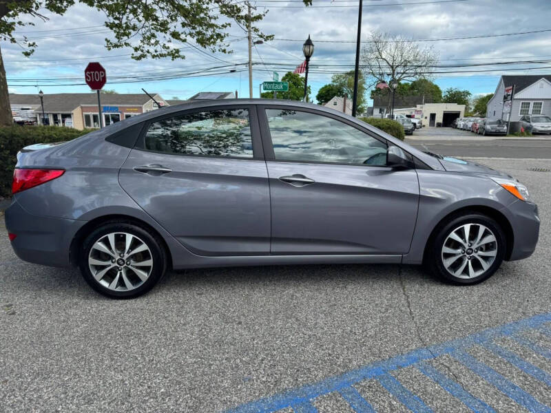 2016 Hyundai Accent SE
