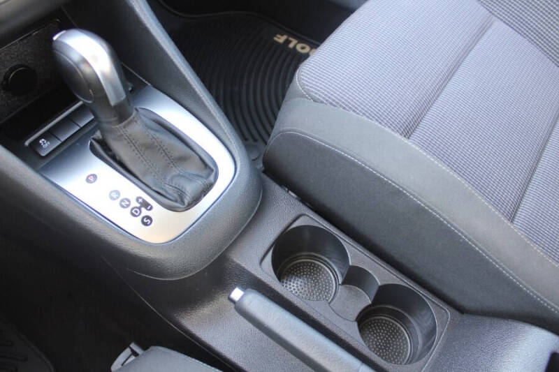 2011 Volkswagen Golf 2.5L PZEV