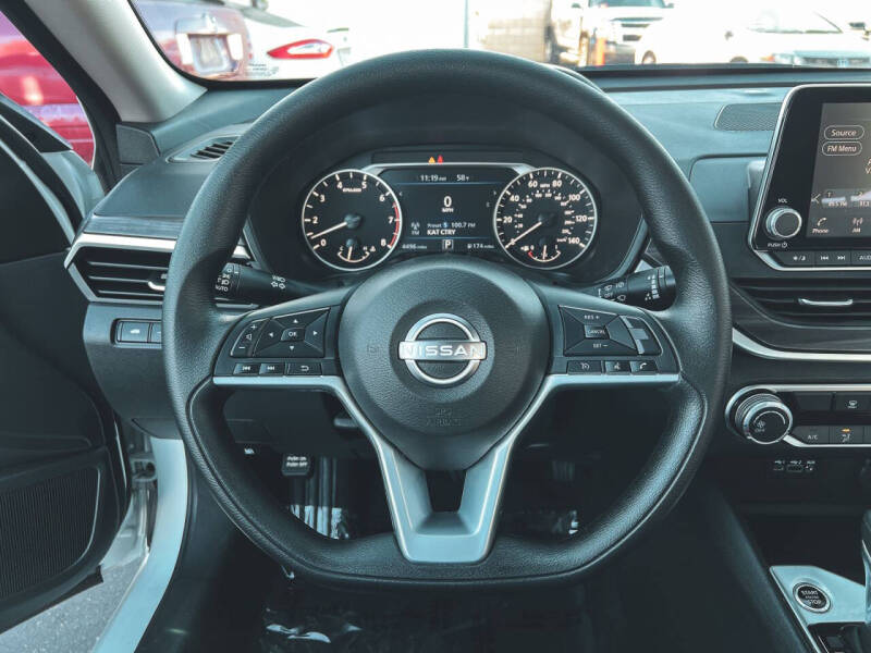 2025 Nissan Altima 2.5 SV