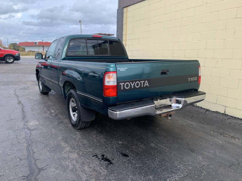 1997 Toyota T100 DX photo 4