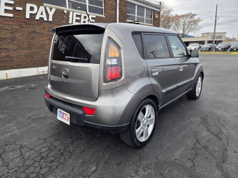 2010 Kia Soul +