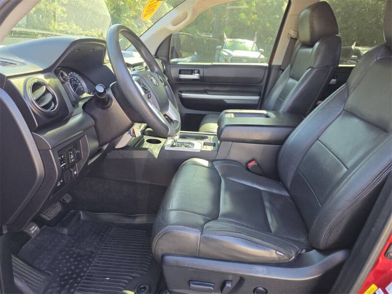 2017 Toyota Tundra SR5