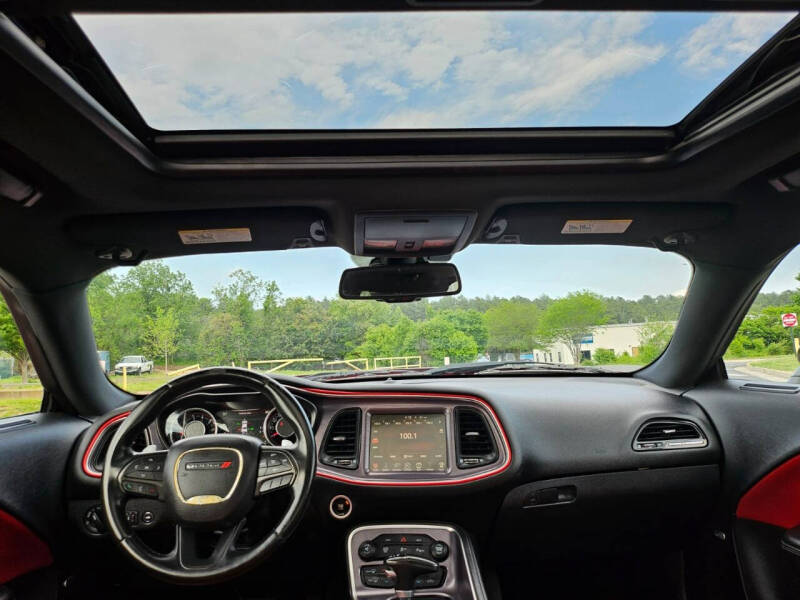 2015 Dodge Challenger SXT