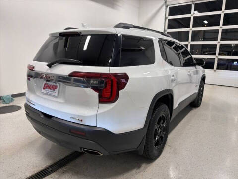 2022 GMC Acadia AT4