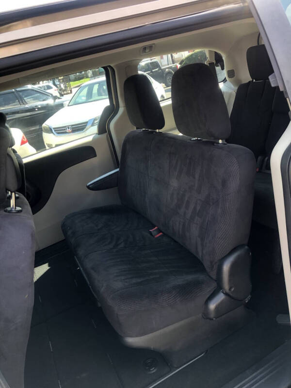2014 Dodge Grand Caravan American Value Package