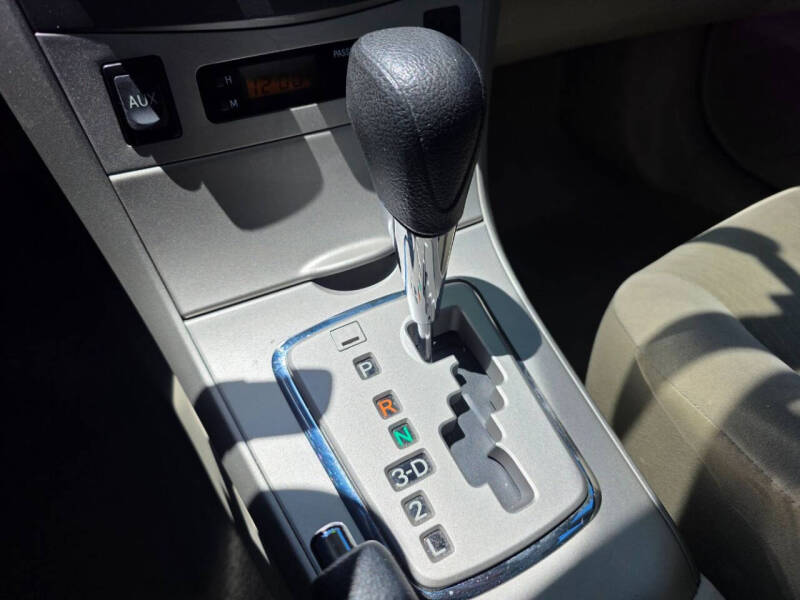 2011 Toyota Corolla LE