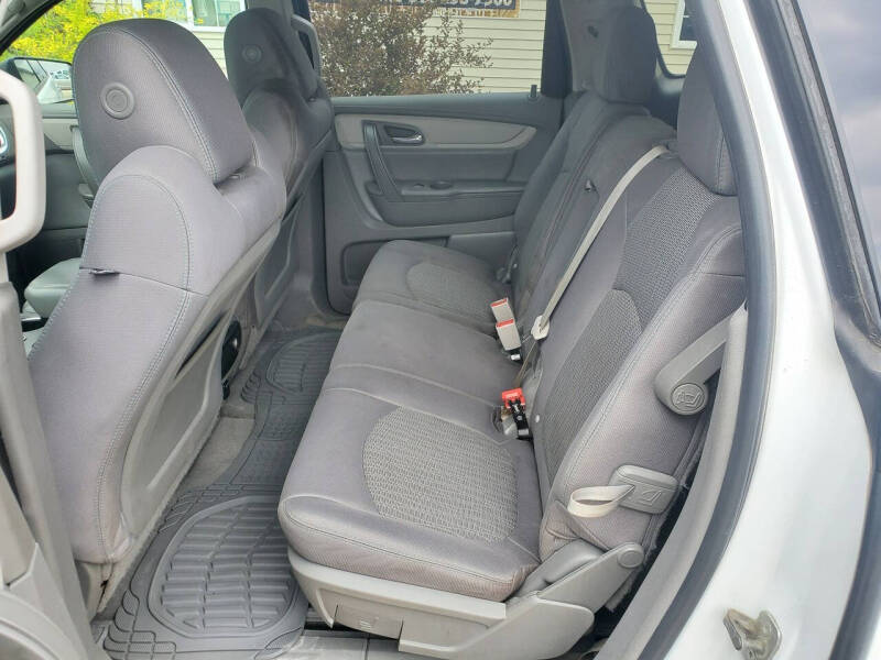 2016 Chevrolet Traverse LS