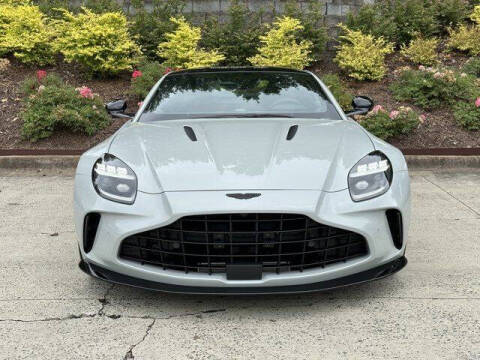 2025 Aston Martin Vantage