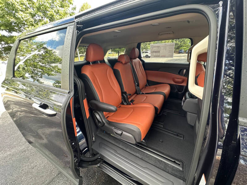 2026 Kia Carnival Hybrid EX