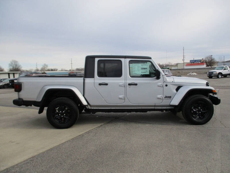 2023 Jeep Gladiator Sport S