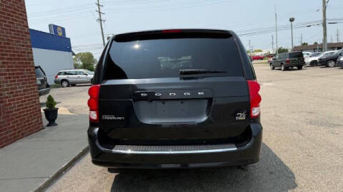 2016 Dodge Grand Caravan R/T