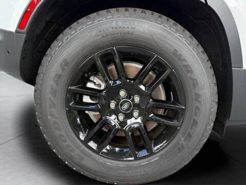 2025 Land Rover Defender 110 P300 S