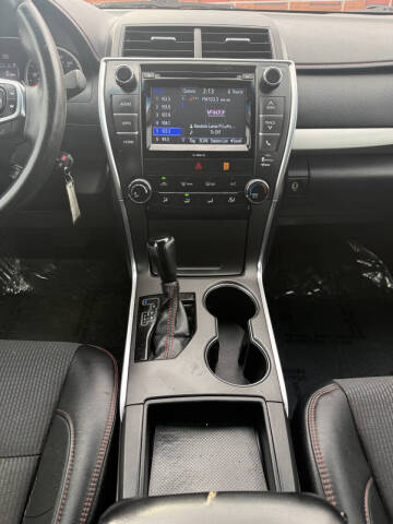 2016 Toyota Camry SE