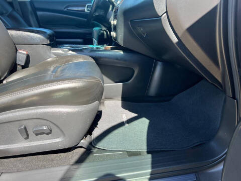 2014 Nissan Pathfinder SL