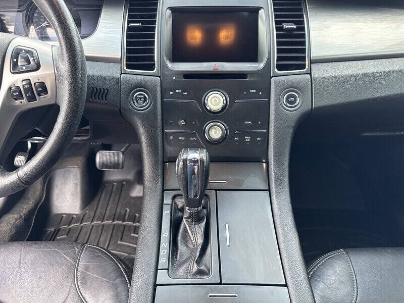 2016 Ford Taurus SEL