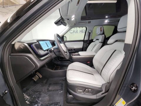 2023 Rivian R1T Adventure