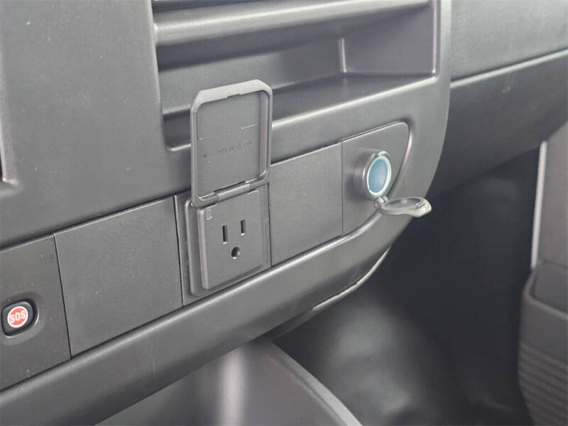 2025 Chevrolet Express 2500