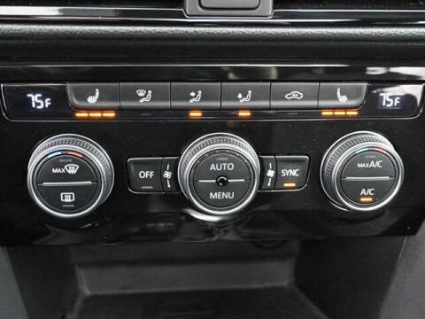 2024 Volkswagen Taos SE 4Motion