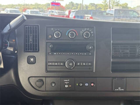 2023 GMC Savana 2500