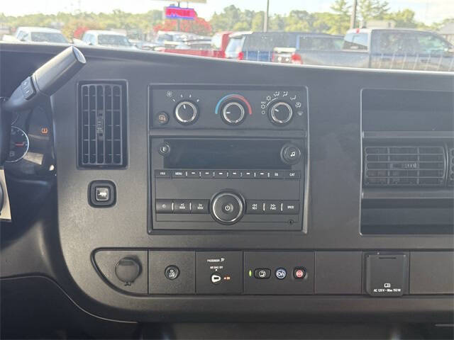 2023 GMC Savana 2500