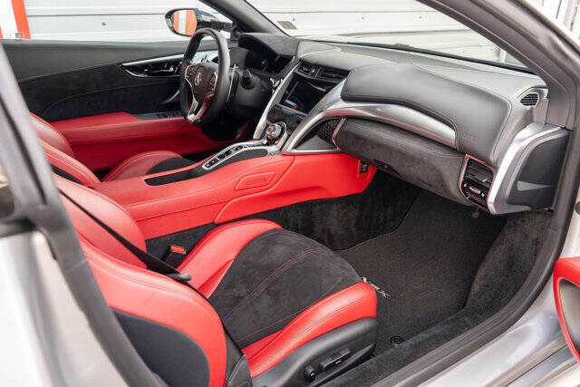 2018 Acura NSX 21