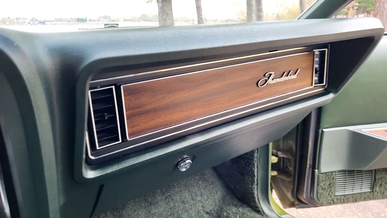 1973 Ford Thunderbird 156