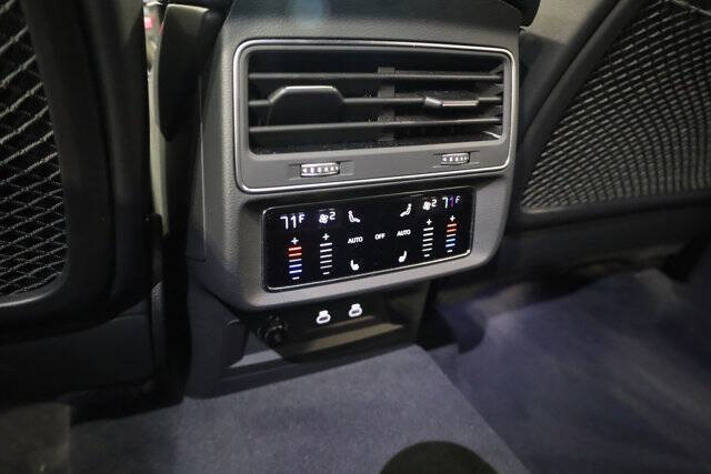 2023 Audi SQ7 4.0T quattro Prestige