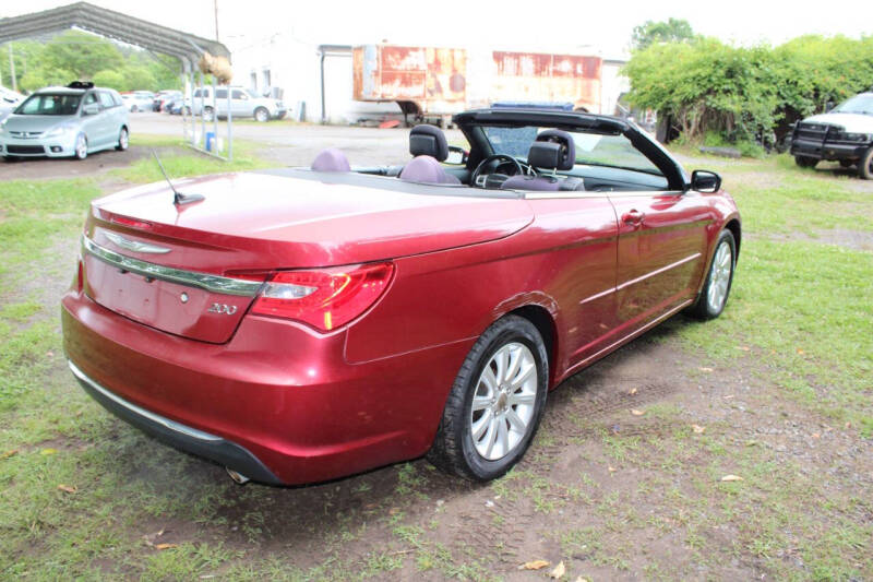 2013 Chrysler 200 Touring